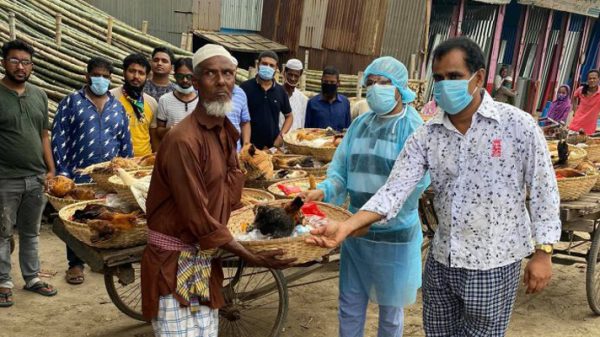 মধ্যবিত্তদের ঈদ উপহার দিলেন ছাত্রলীগ নেতা শরীফুল হক
