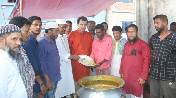 ফতুল্লায় ফরিদ সিকদারের উদ্যোগে জিয়ার শাহাদাৎ বার্ষিকী পালন