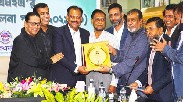 আবার সভাপতি হলেন সেলিম ওসমান
