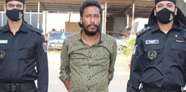 ফতুল্লায় নারী সাংবাদিককে মারধর, গ্রেপ্তার ১
